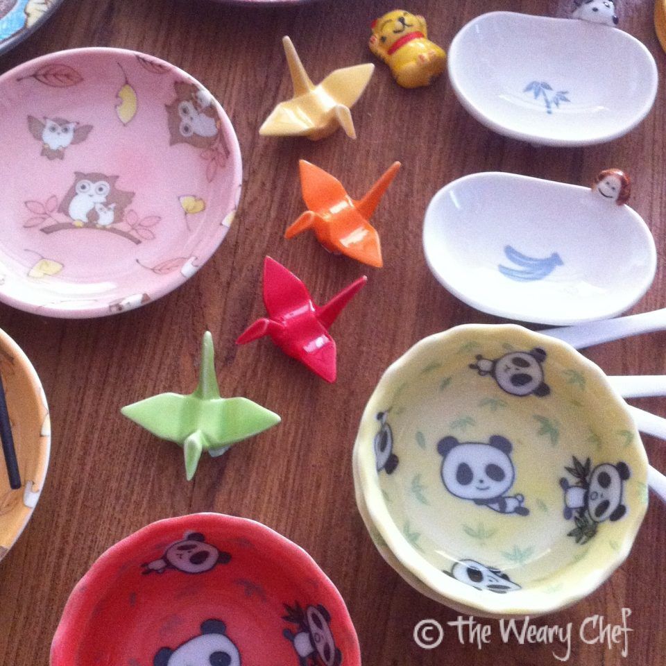 dipping bowls and chopstick rests