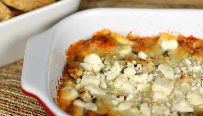 Hearty Hot Spinach Dip: Loaded with ground turkey, spinach, tomatoes and cheese - This dip eats like a meal!