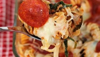 This easy Pizza Pasta Casserole combines all the best of two favorites in one dish!