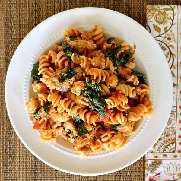 Skillet Sausage Pasta: Make this restaurant-quality dish in under 30 minutes! #easydinner