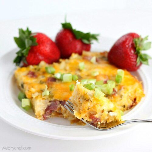 Breakfast for Dinner Casserole: This easy hashbrown casserole is just right for any time of day!