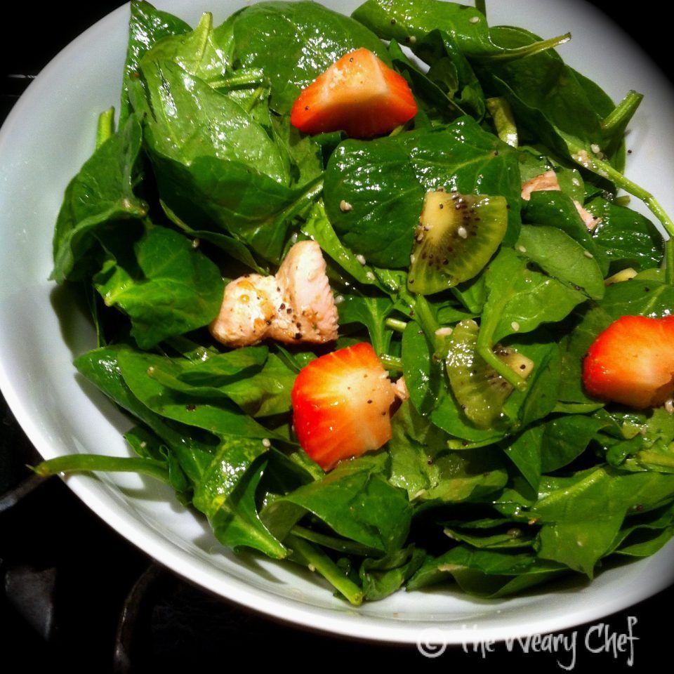 Strawberry Spinach Salad with Chicken and Kiwi - wearychef.com
