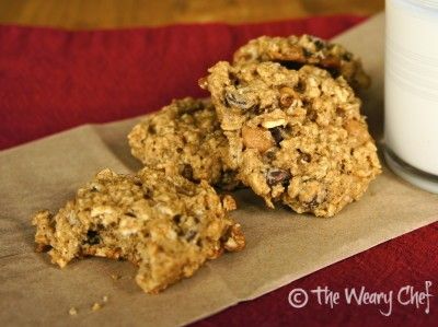 Chocolate Caramel Oatmeal Cookies - Try these #chewy, reduced-sugar #cookies by @wearychef