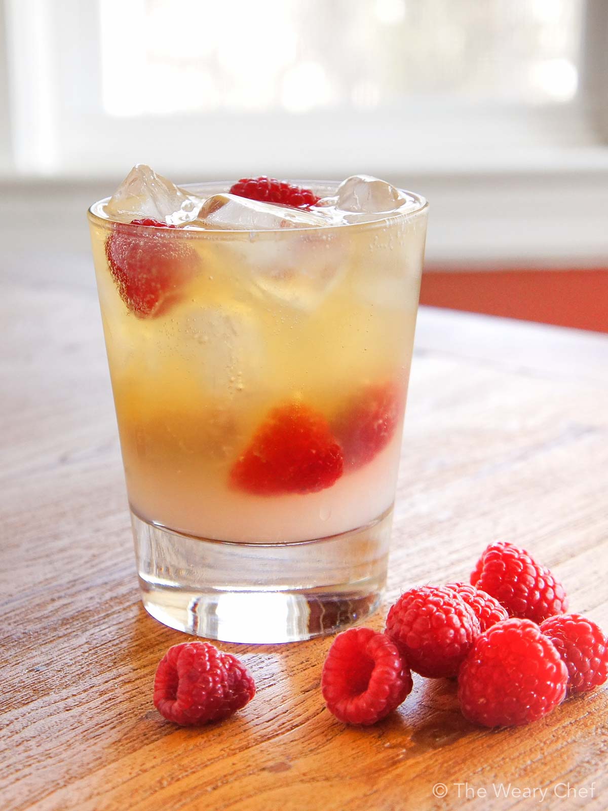 Raspberry Bourbon Lemonade - A very simple summer cocktail!