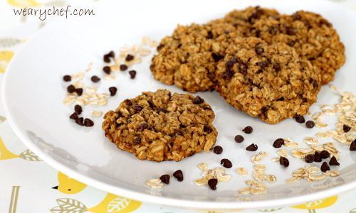 Flourless Cookies with Oatmeal and Chocolate Chips (Eggless Too!) | The Weary Chef #glutenfree