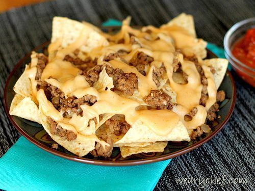 Nachos with Homemade Taco Meat and Sriracha Cheese Sauce | The Weary Chef #mexicanfood #nachos #sriracha