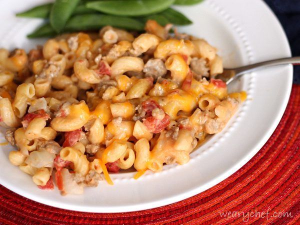 25-Minute Skillet Cheeseburger Macaroni - Don't miss this #easy #dinner perfect for busy weeknights!