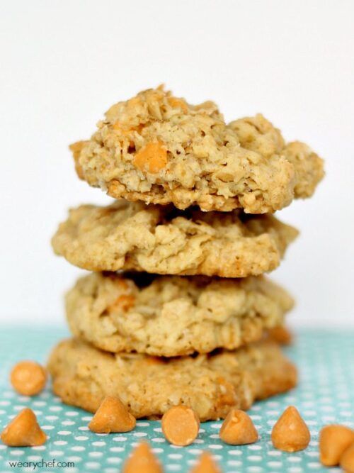 Butterscotch Oatmeal Cookies (Copycat Oatmeal Scotchies) - The Weary Chef