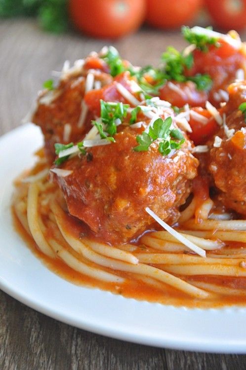 Spaghetti and Meatballs | House of Yumm