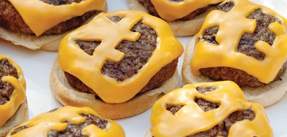 Jack-o-Lantern Cheeseburgers by Sandra Lee {Halloween Dinner Ideas on The Weary Chef} 