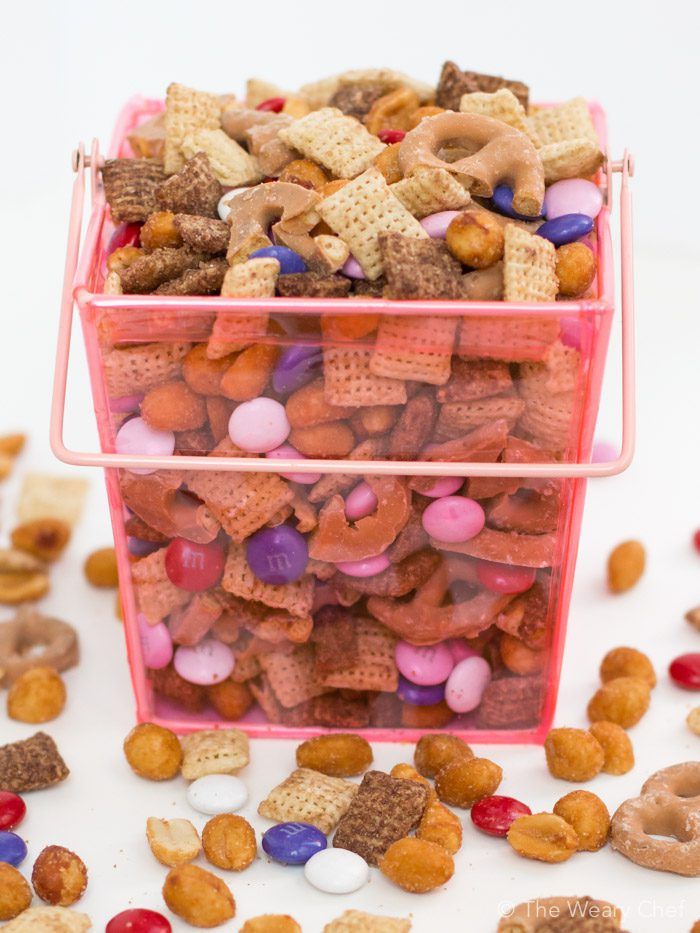 Gluten Free Holiday Snack Mix - Very easy, no cooking recipe the kids can do themselves!