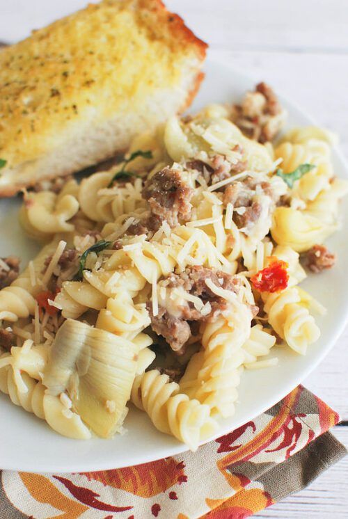 Pasta with Artichokes, Sausage, and Sun-dried Tomatoes by Fake Ginger