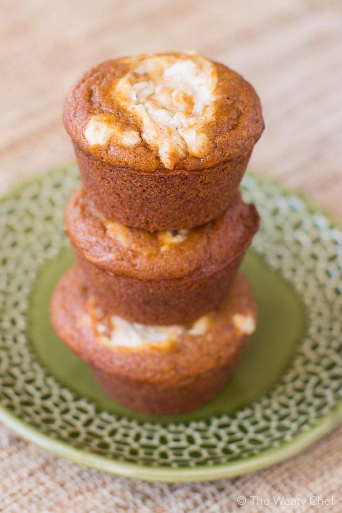 These pumpkin cheescake muffins are lower and sugar and calories than the bakery version!