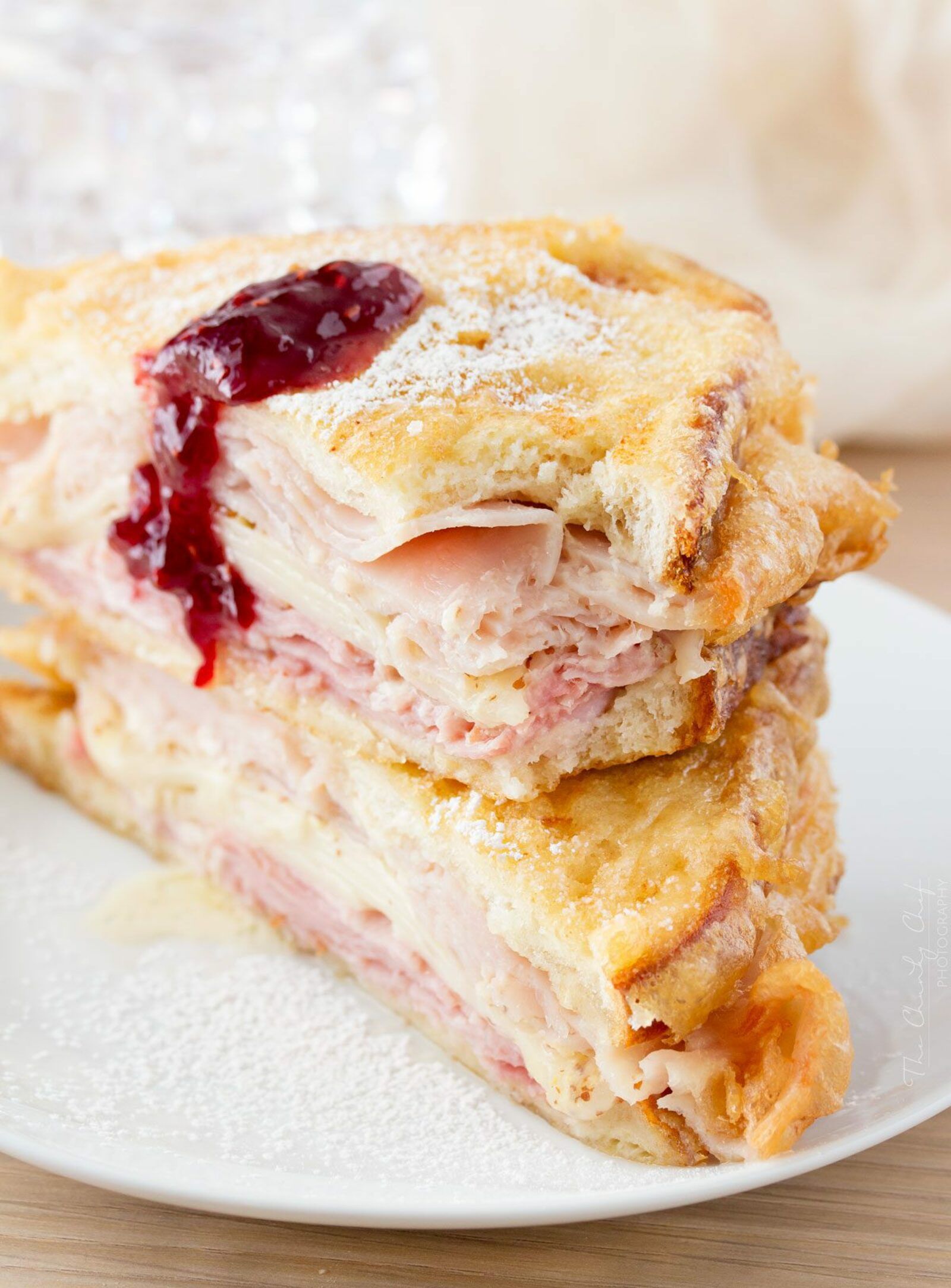 This monte cristo sandwich recipe is irresistible!