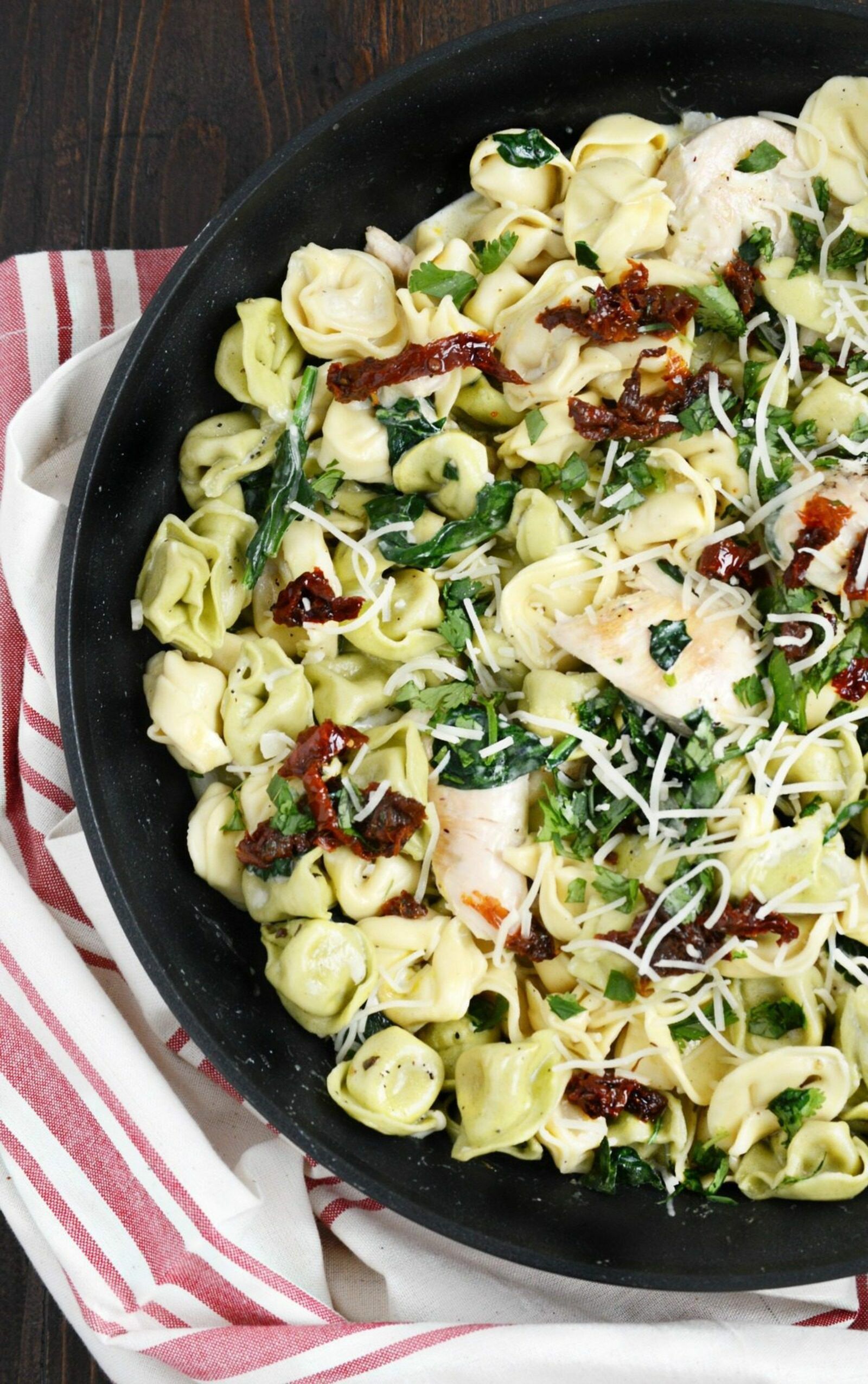 Whip up a pot of this easy Chicken Tortellini Dinner, and make everyone happy (even the picky eaters)!