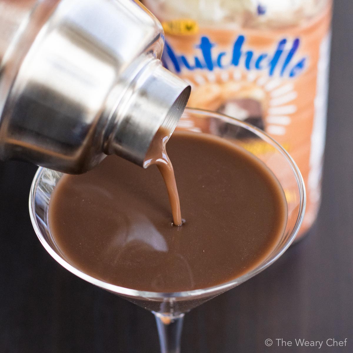 Use Chocolate Walnut Nutchello for a quick, easy, delicious chocolate mudslide cocktail!