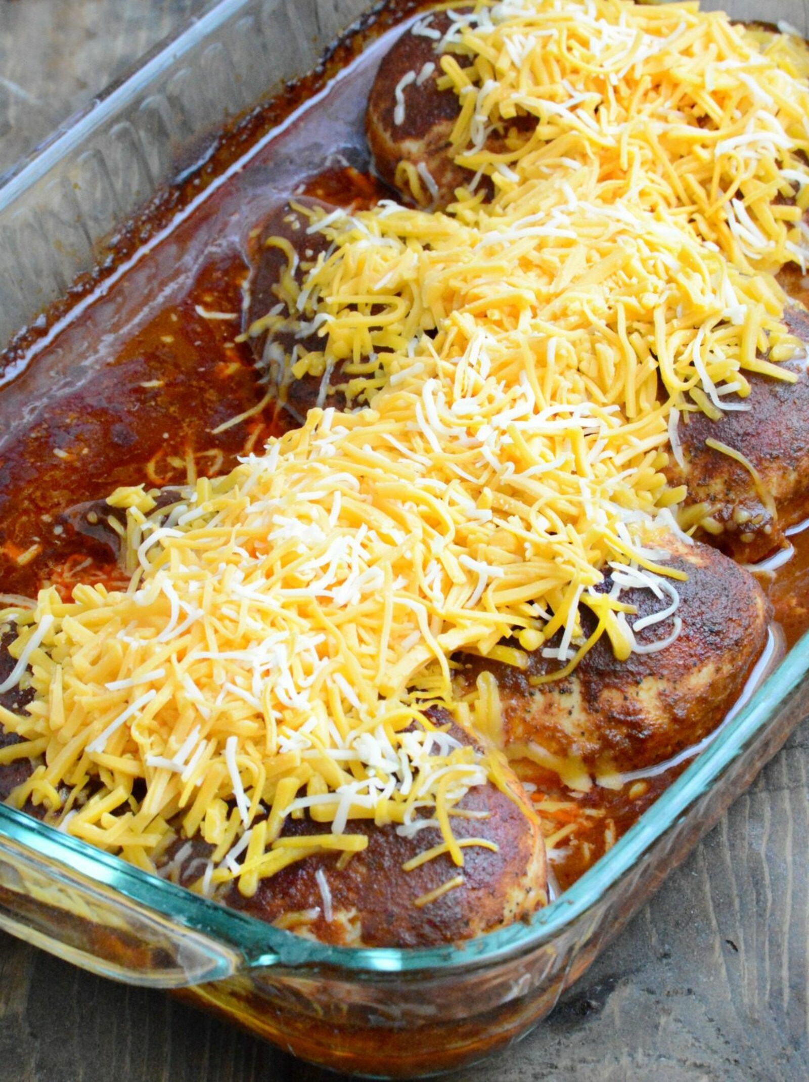 Enjoy the flavor of enchiladas the easy and low carb way with this simple Chicken Enchilada Bake recipe!