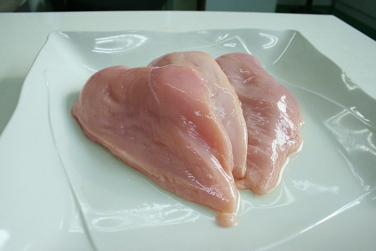 Chicken Marsala starts with chicken breast. The best chicken marsala will use clean, lean cuts of all-natural chicken breast.