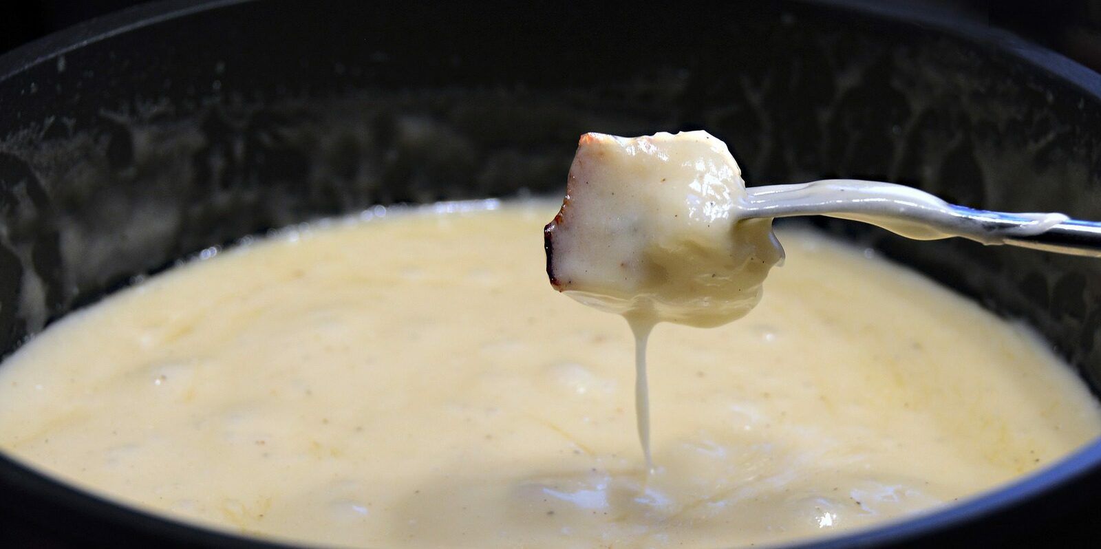 Cheese Fondue in a Pot