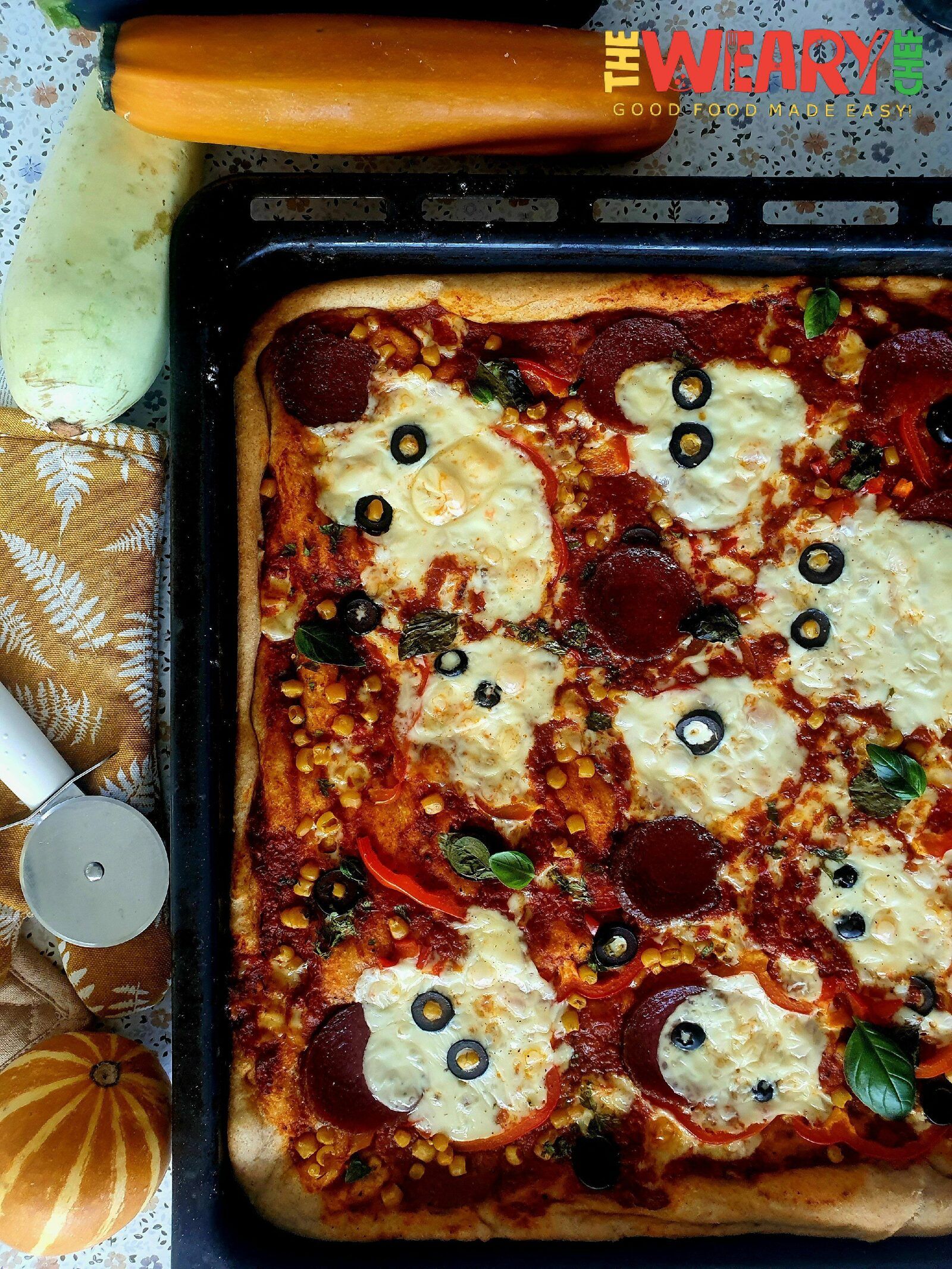 Halloween pizza