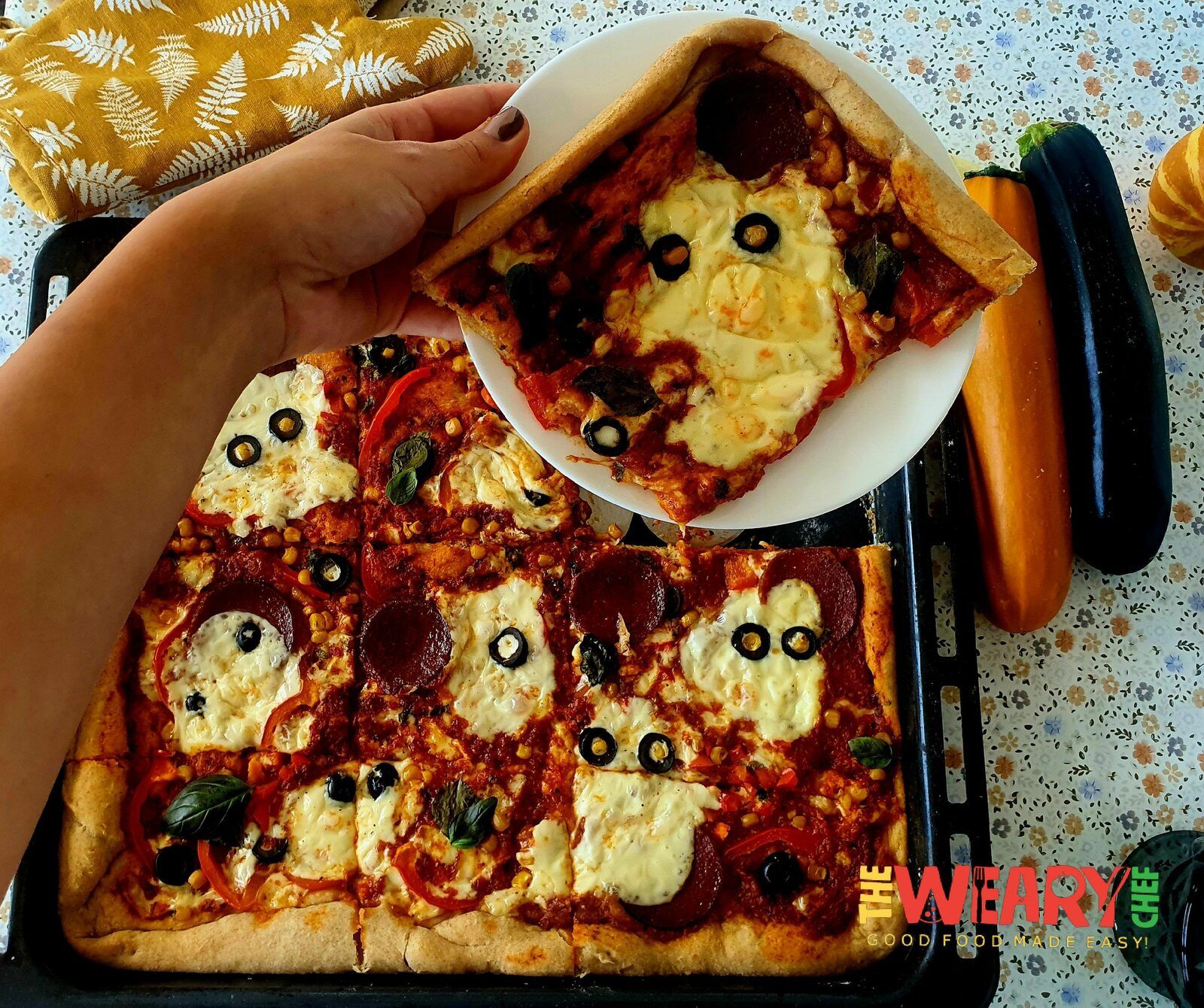 Halloween pizza