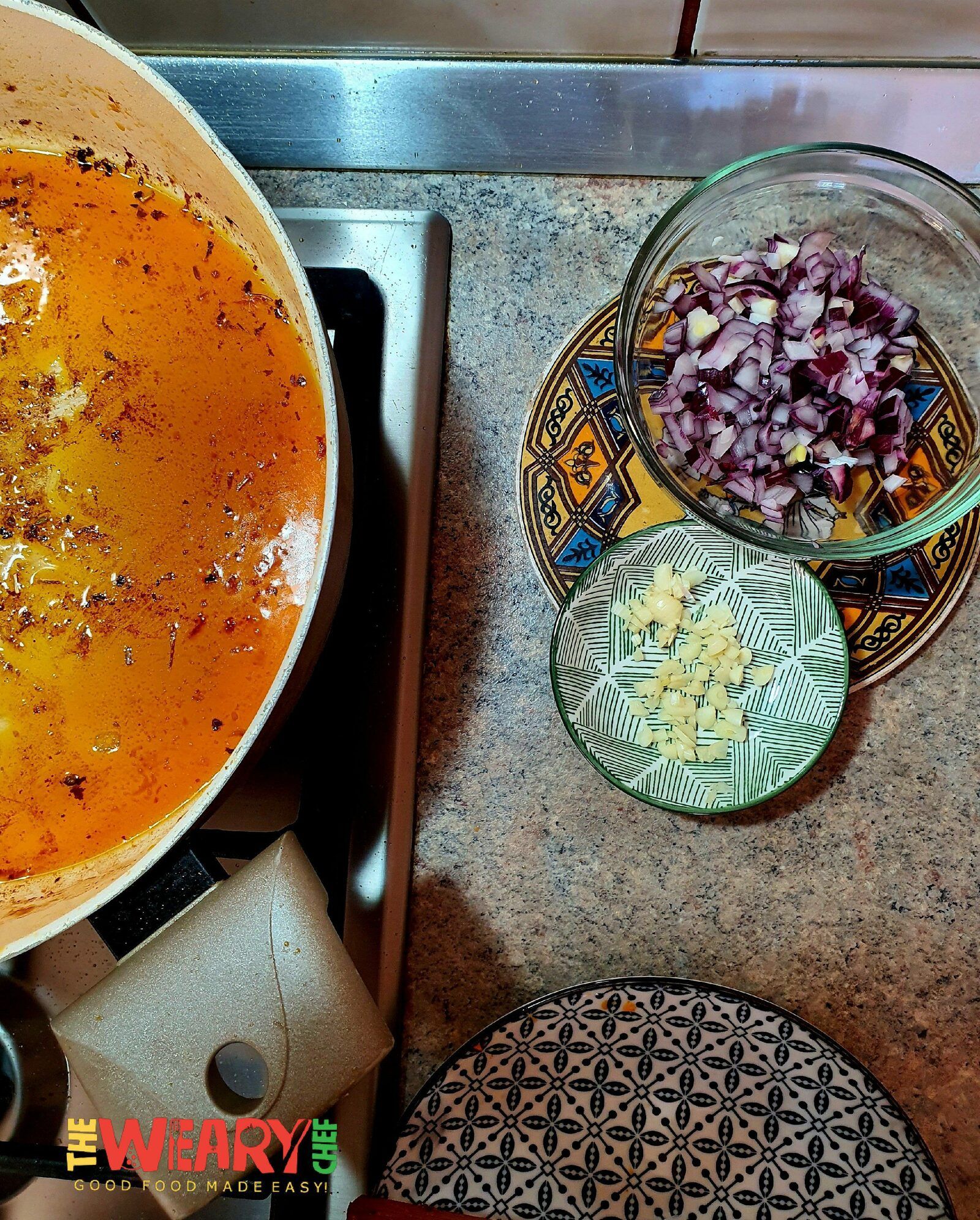 oinion and garlic in skillet