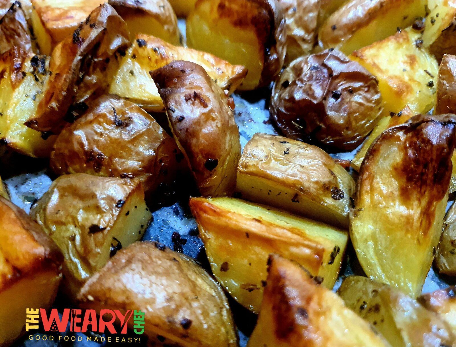 Crispy Garlic Roasted Potatoes