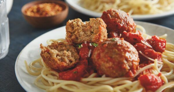 CLASSIC SPAGHETTI AND MEATBALLS RECIPE
