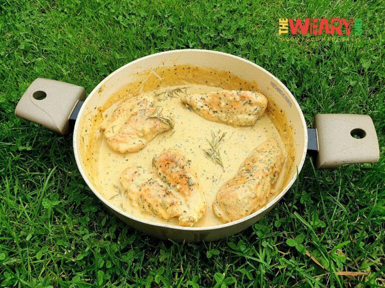 Cream Chicken with Garlic and Herbs Recipe
